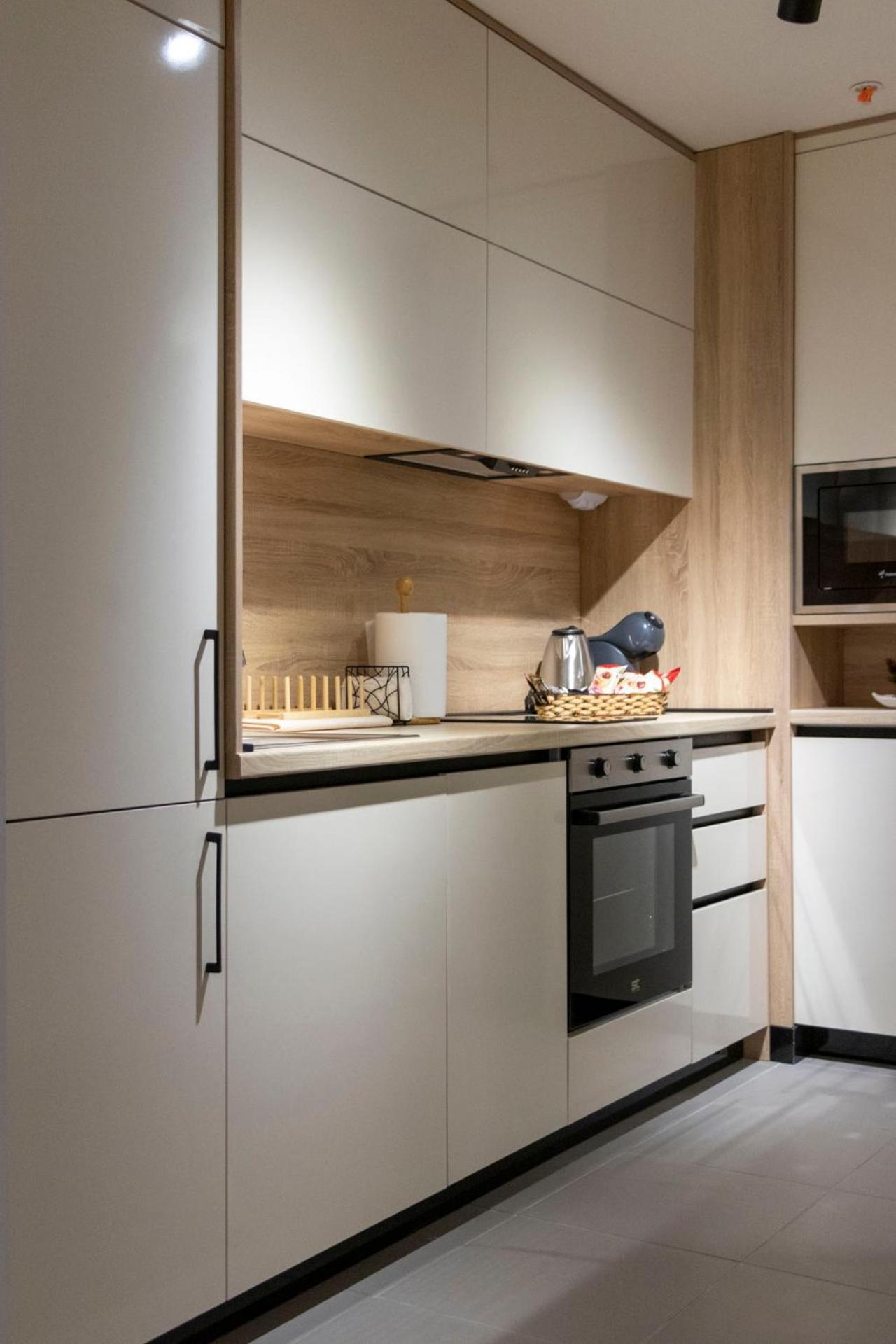 Luxury Condo On 18Th Floor With Pool, Fitness, Parking Included. Skopie Exterior foto