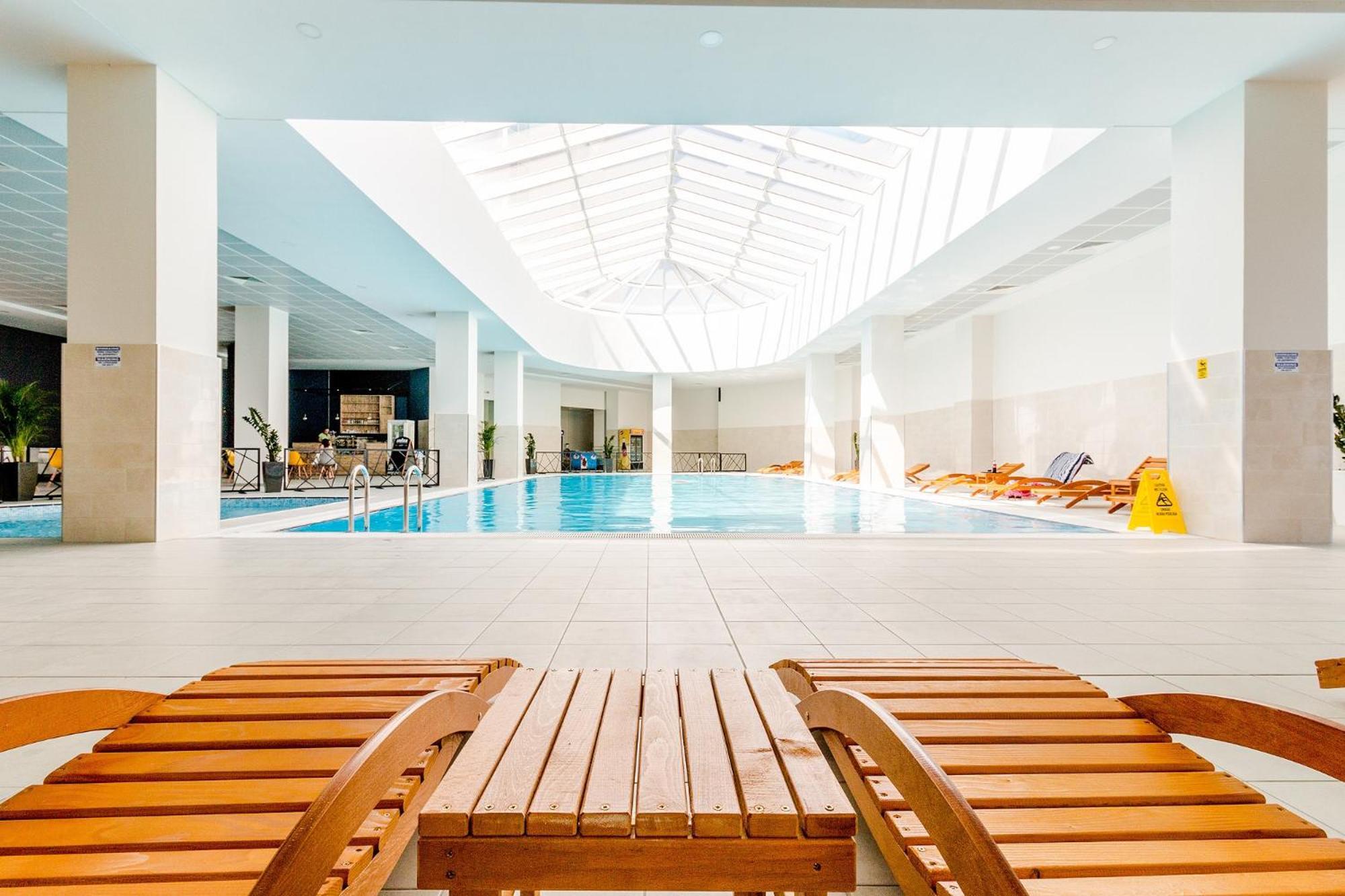 Luxury Condo On 18Th Floor With Pool, Fitness, Parking Included. Skopie Exterior foto